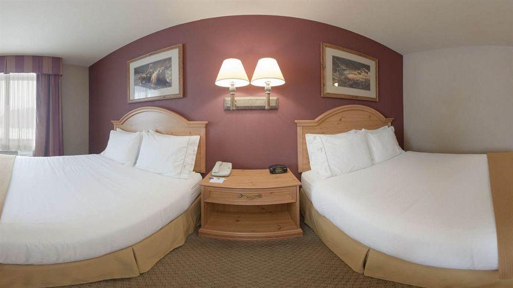 Holiday Inn Express Hotel & Suites Brainerd-Baxter, An Ihg Hotel Exteriör bild